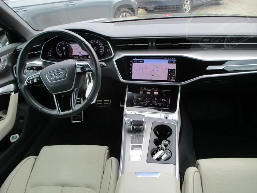 Audi A6 Allroad 3,0 50 TDI quattro tiptronic  SERVISNÍ KNIHA — Interiér — palubní deska