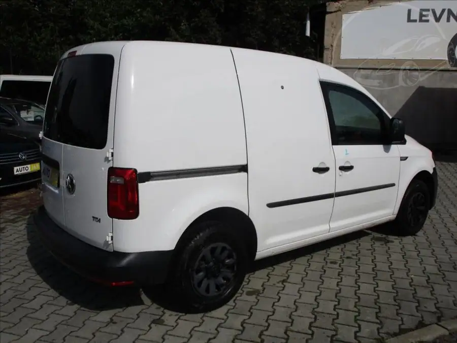 Volkswagen Caddy 2,0 TDI BMT  1.MAJITEL ČR — Zezadu zprava