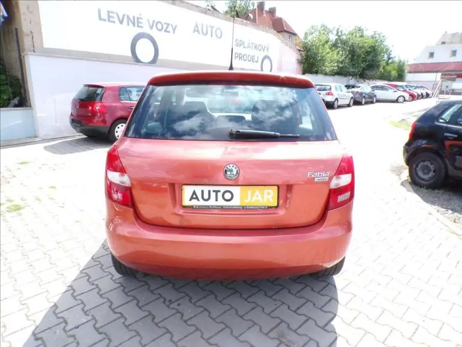 Škoda Fabia 1,2 12V 51KW  DIGI.KLIMA — Zadní pohled