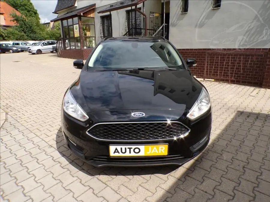 Ford Focus 1,0 EcoBoost 92kW  NOVÉ ROZVODY — Čelní pohled