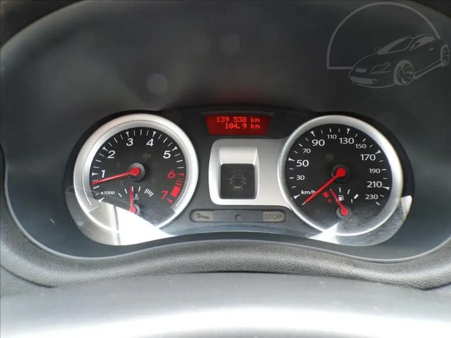 Renault Clio 1,2 TCe  KLIMA — Přístrojový štít se stavem tachometru