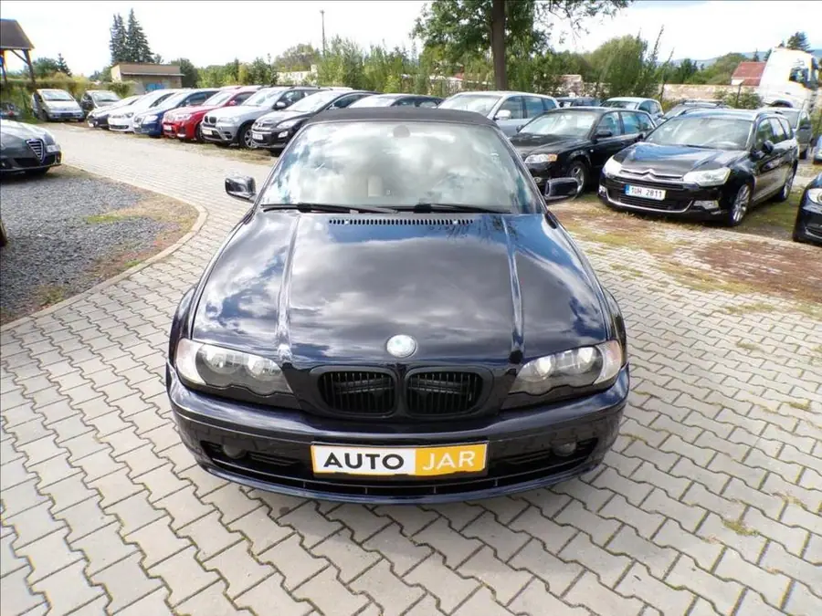BMW 2,2 320Ci — Čelní pohled