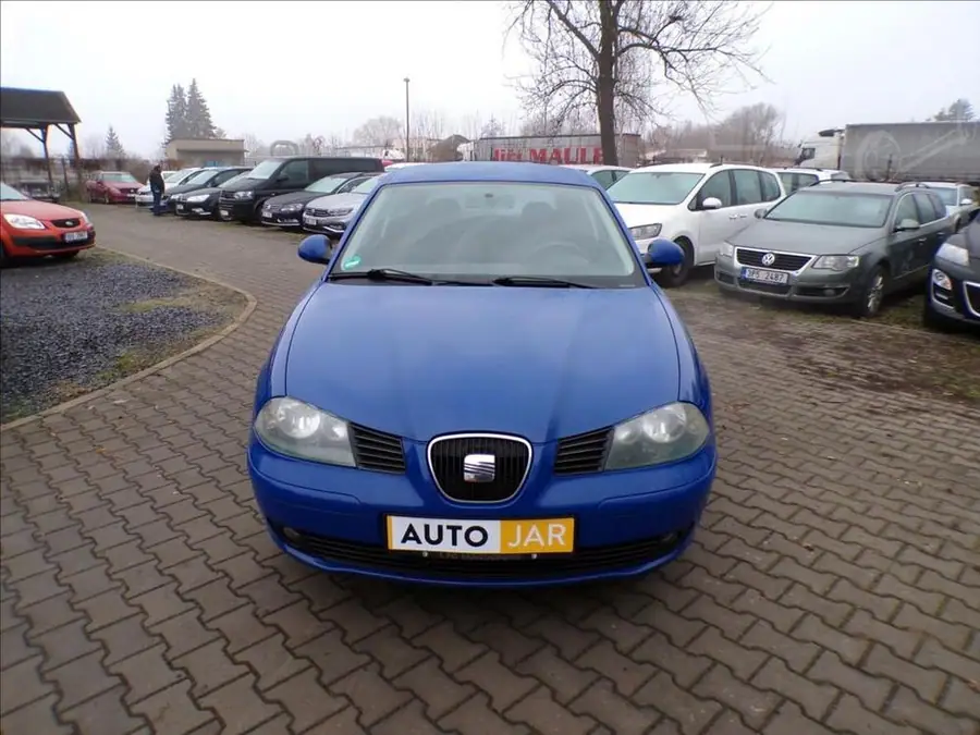 Seat Ibiza 1,4 16V — Čelní pohled