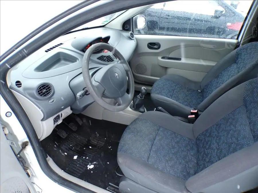 Renault Twingo 1,2 i  KLIMA — Přístrojový štít se stavem tachometru