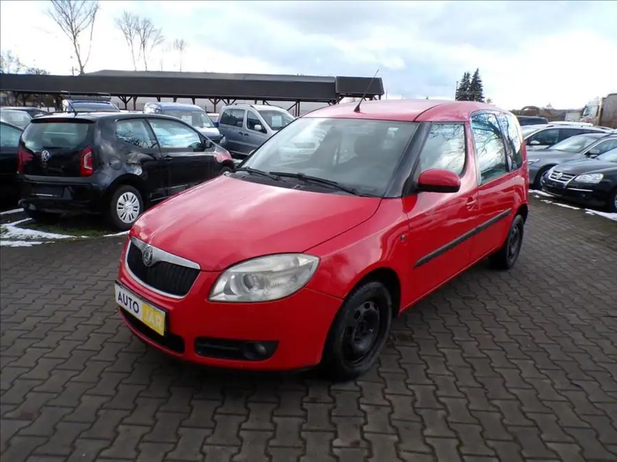 Škoda Roomster 1,4 16V  STYLE — Zepředu zblízka