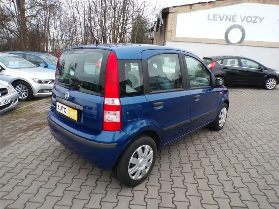 Fiat Panda 1,1 i — Zezadu zleva