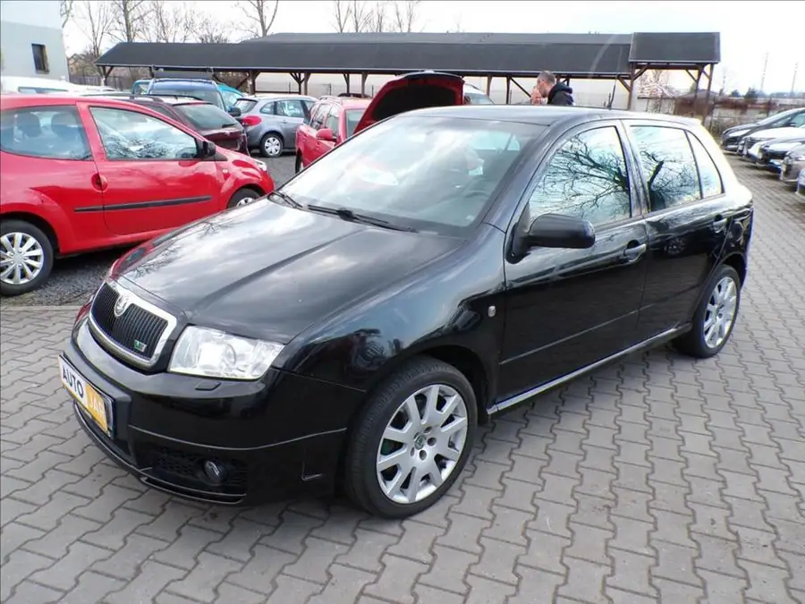 Škoda Fabia 1,9 TDI RS 96kW — Čelní pohled