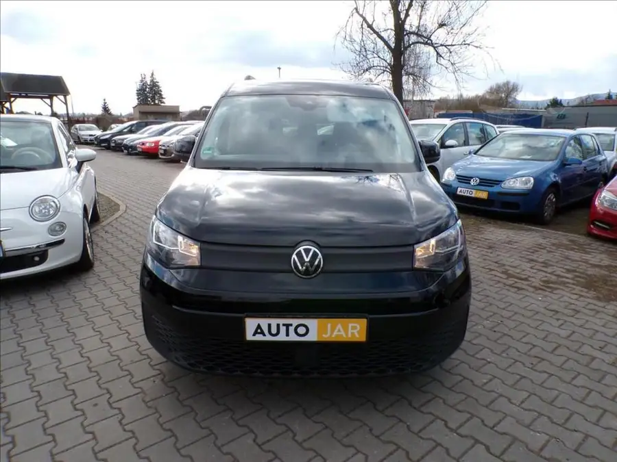 Volkswagen Caddy 2,0 TDI  SERVISNÍ KNIHA — Čelní pohled