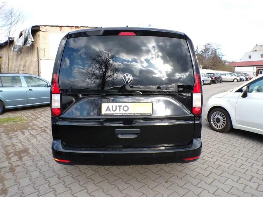 Volkswagen Caddy 2,0 TDI  SERVISNÍ KNIHA — Zadní pohled