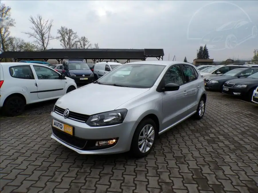 Volkswagen Polo 1,2 TSI-77KW  DIGI.KLIMA — Zepředu zblízka