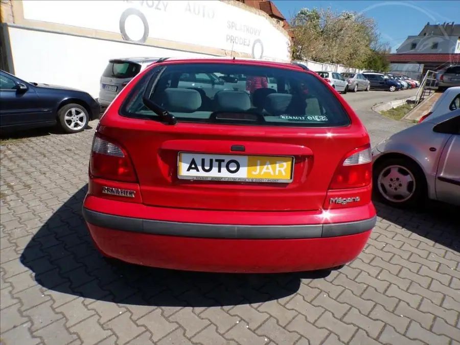 Renault Megane 1,6 16V — Zadní pohled