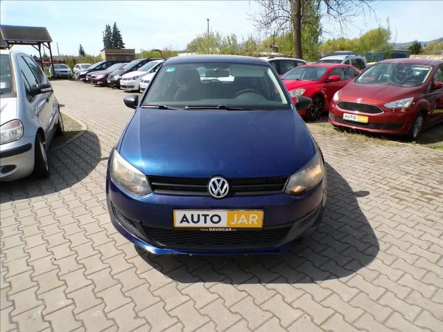 Volkswagen Polo 1,2 12V  KLIMATIZACE — Čelní pohled