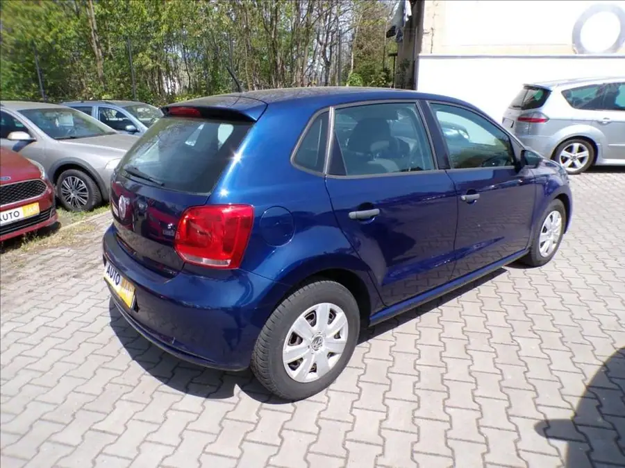 Volkswagen Polo 1,2 12V  KLIMATIZACE — Zezadu zleva