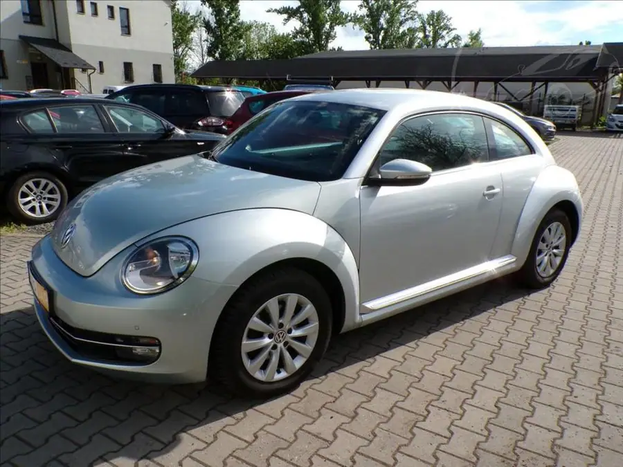 Volkswagen New Beetle 1,2 TSI  . — Čelní pohled