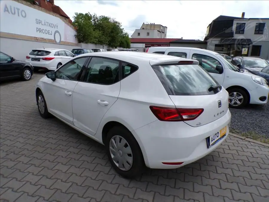 Seat Leon 1,2 TSI  DIGI.KLIMA — Zezadu zprava