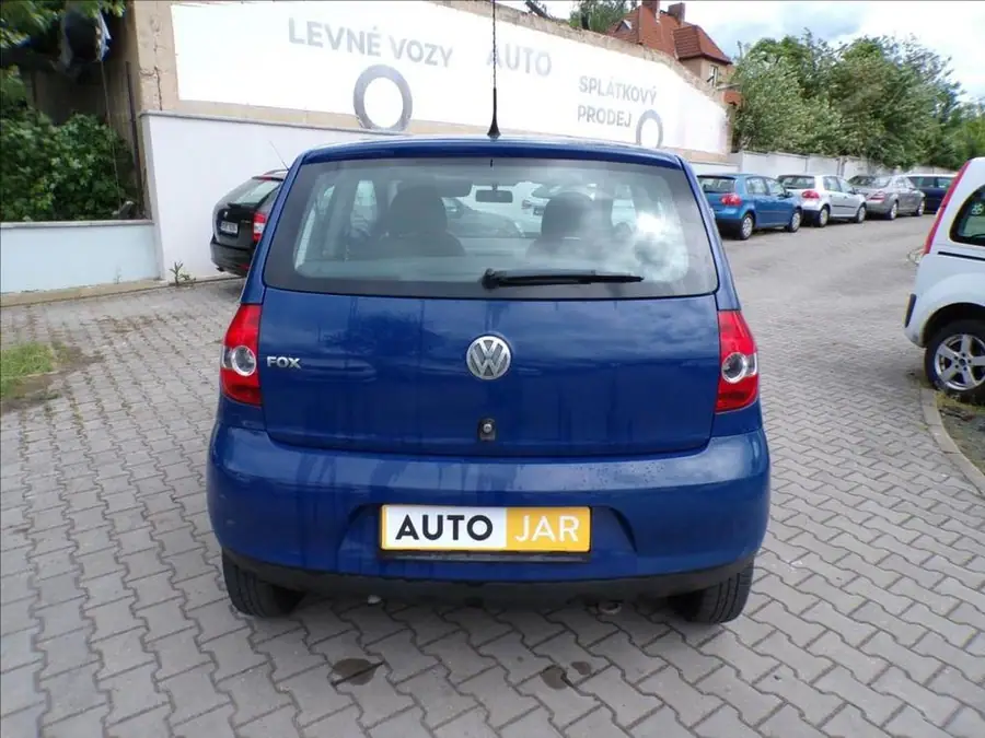 Volkswagen Fox 1,2 i  KLIMA — Zadní pohled