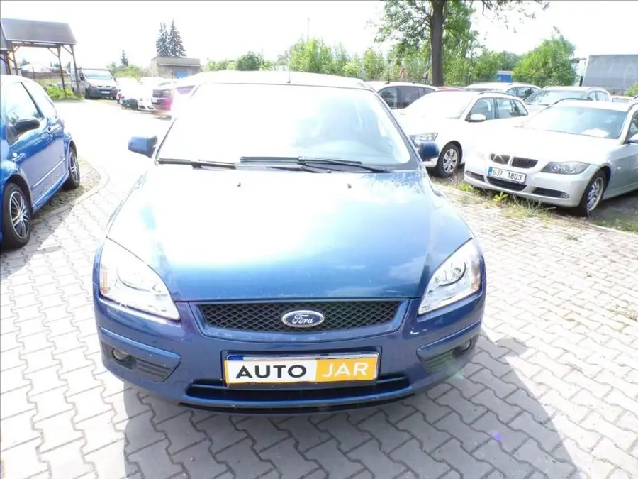 Ford Focus 1,6 16V  TAŽNÉ ZAŘÍZENÍ — Čelní pohled