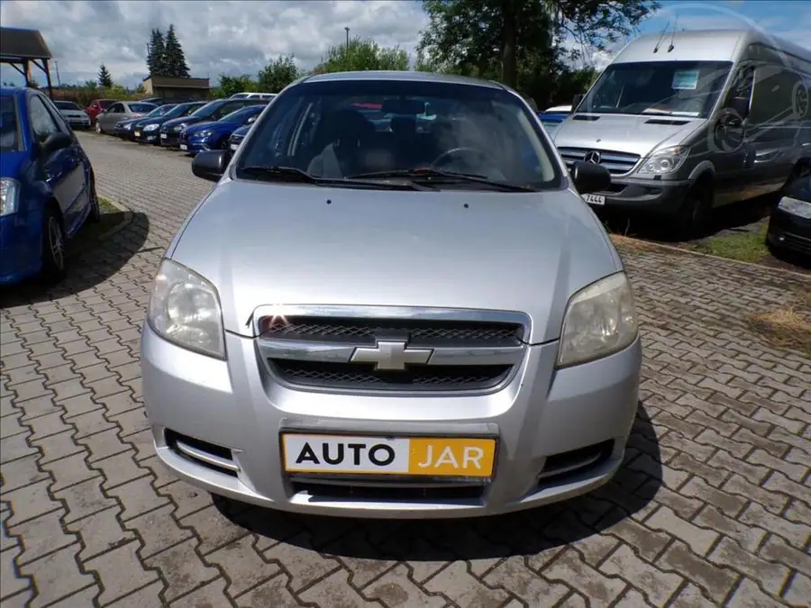 Chevrolet Aveo 1,2 i  NOVÁ SPOJKA — Čelní pohled