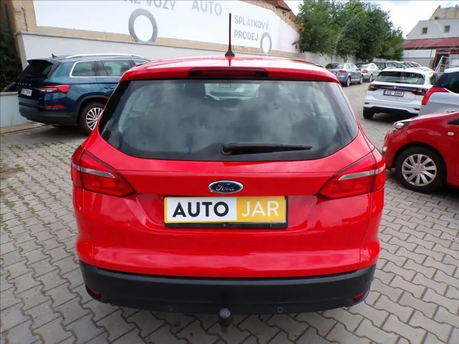 Ford Focus 1,0 EcoBoost  TEMPOMAT,DIGI.KLIMA — Zadní pohled