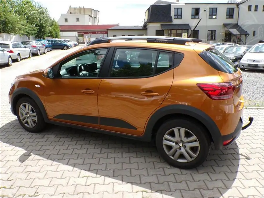 Dacia Sandero 1,0 LPG  STEPWAY,TAŽ.ZAŘ. — Zadní pohled