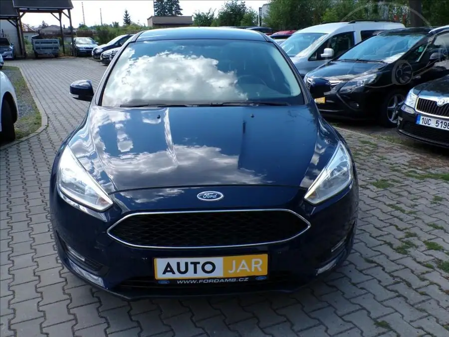Ford Focus 1,0 EcoBoost 92kW — Zepředu zblízka