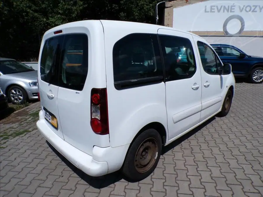 Citroën Berlingo 1,6 HDI  KLIMA — Zezadu zleva