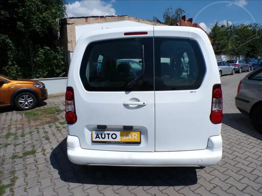 Citroën Berlingo 1,6 HDI  KLIMA — Zadní pohled