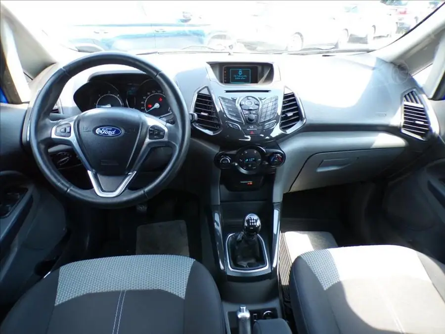 Ford EcoSport 1,5 TDCi  DIGI.KLIMA — Interiér — palubní deska