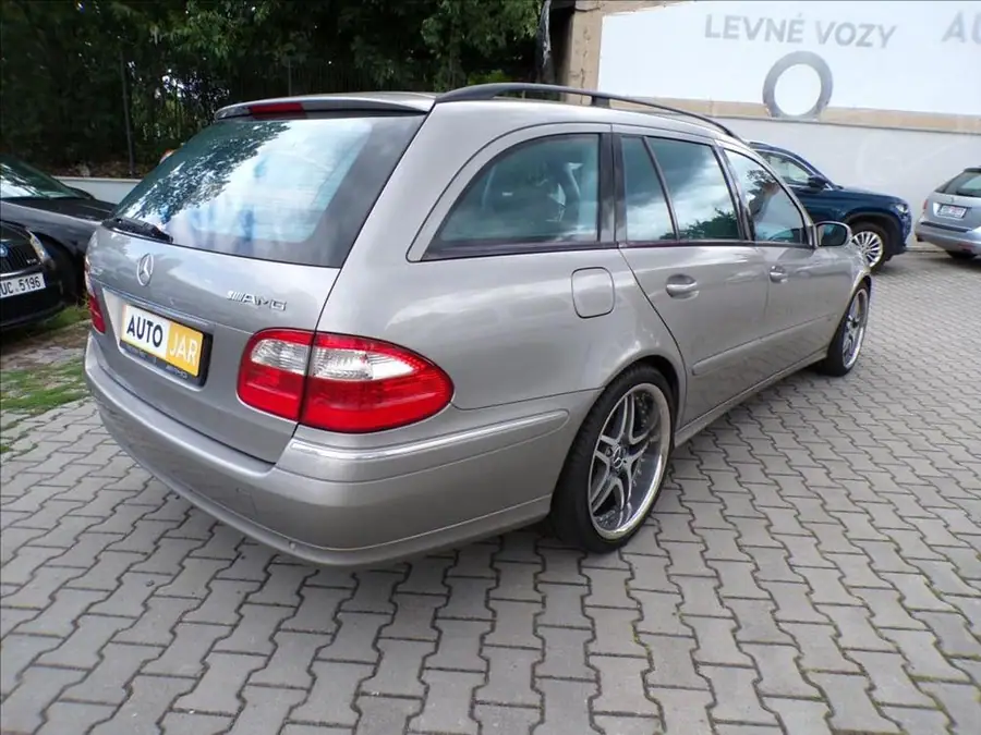 Mercedes-Benz 3,2 320CDI,AVANTGARDE — Zezadu zleva