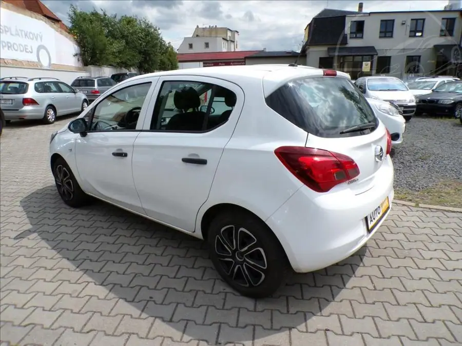 Opel Corsa 1,3 CDTi  KLIMATIZACE — Zadní pohled