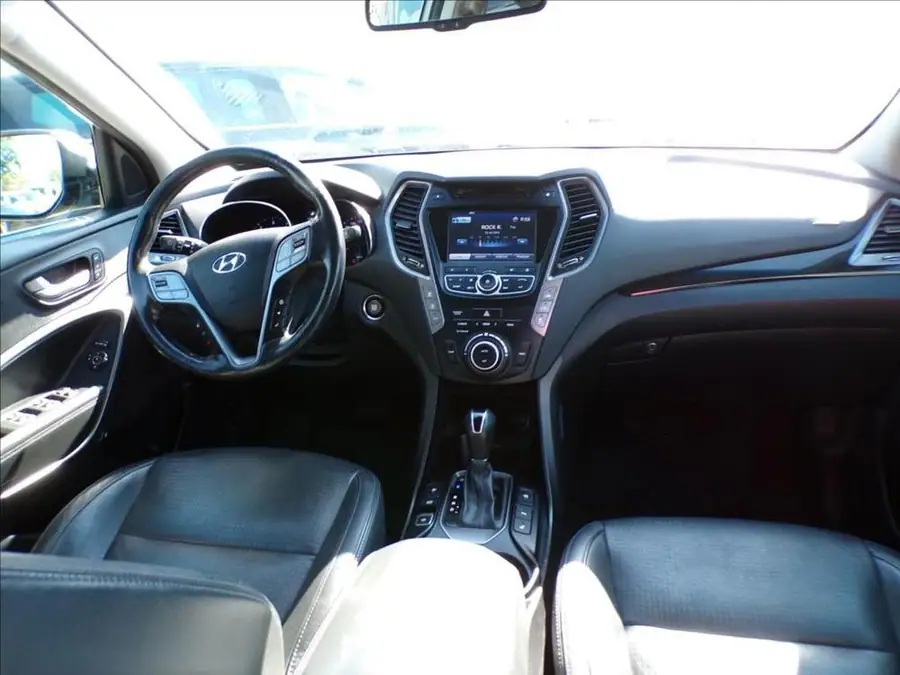 Hyundai Grand Santa Fe 2,2 CRDI  7 MÍST,TAŽNÉ ZAŘÍZENÍ — Interiér — palubní deska