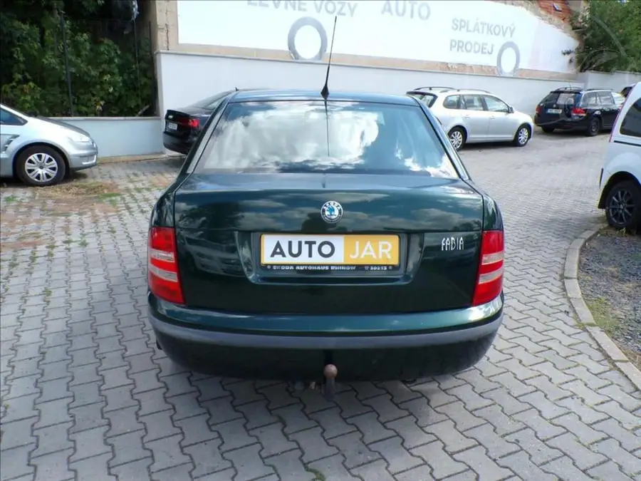 Škoda Fabia 1,9 TDI  TAŽNÉ ZAŘÍZENÍ — Zezadu zleva
