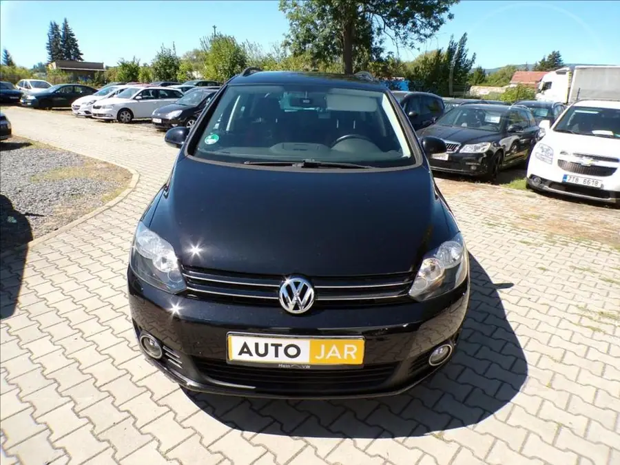 Volkswagen Golf Plus 1,2 TSI-77KW  DIGI.KLIMA — Čelní pohled