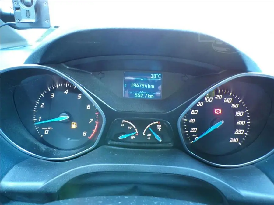 Ford Grand C-Max 1,6 i 110kW  7.MÍST,TAŽ.ZAŘ. — Přístrojový štít se stavem tachometru