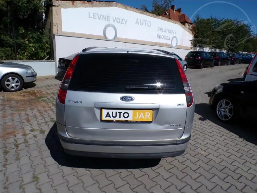 Ford Focus 1,6 TDCI  DIGI.KLIMA — Zadní pohled