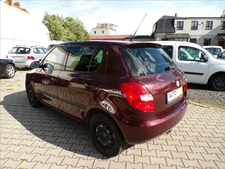 Škoda Fabia 1,2 12V  SPORT — Zezadu zprava