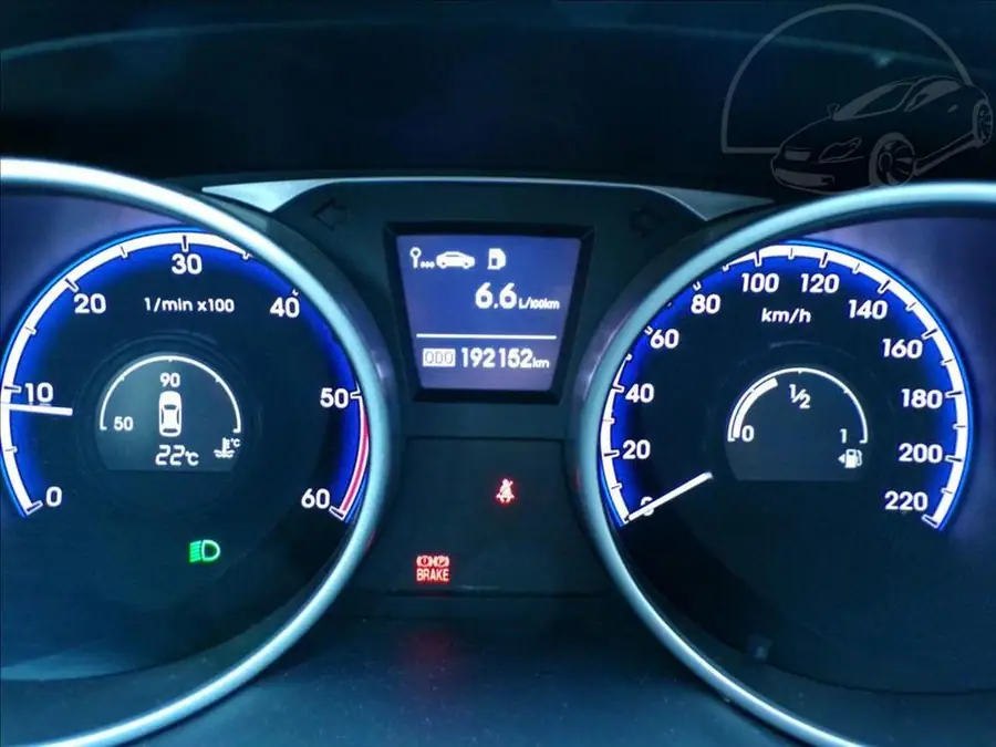 Hyundai iX35 1,7 CRDi  1.MAJITEL ČR — Přístrojový štít se stavem tachometru