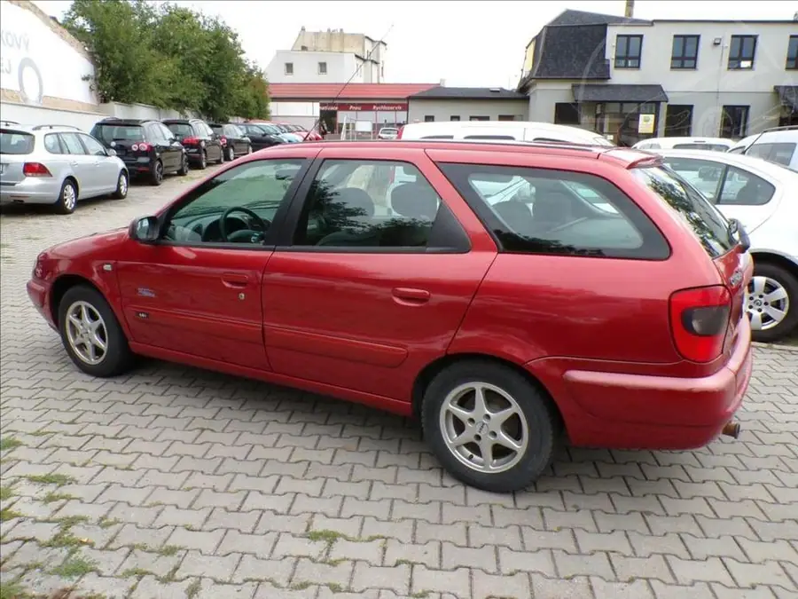 Citroën Xsara 1,8 i  NAVIGACE — Zadní pohled