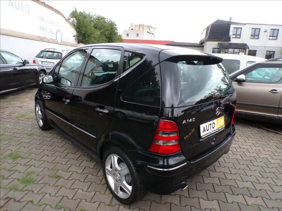 Mercedes-Benz A 140 1,6  AUTOMAT — Zezadu zprava